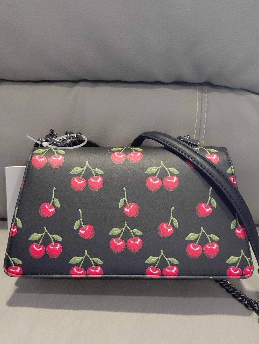 STEVE MADDEN CHERRIES CROSSBODY - Picture 6 of 12